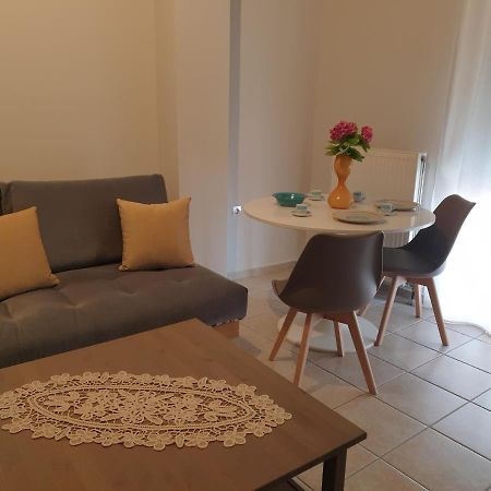 Comfortable Apartment In The Center Of Volos Very Close To The Port Екстериор снимка