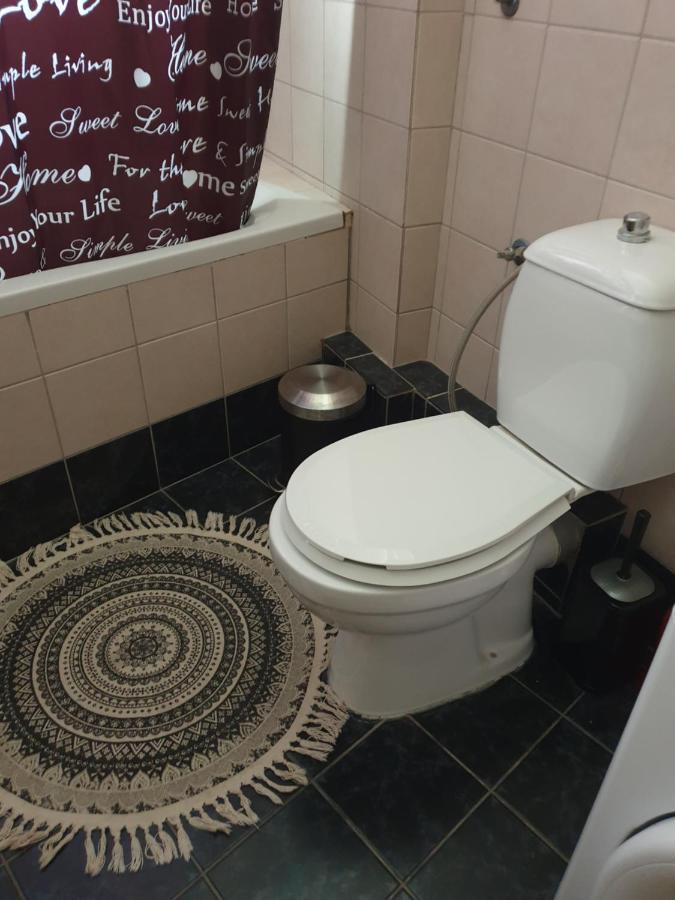 Comfortable Apartment In The Center Of Volos Very Close To The Port Екстериор снимка
