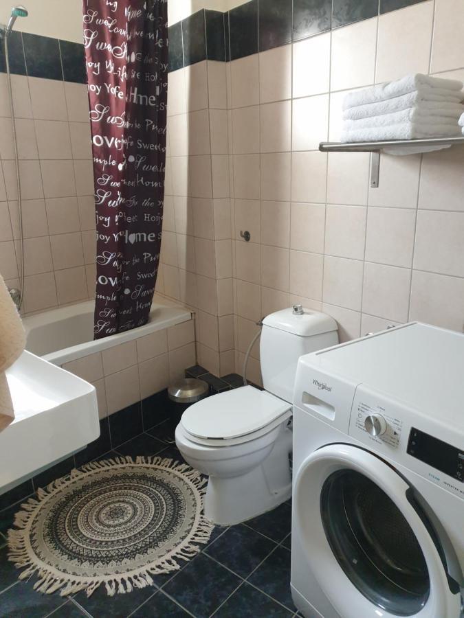 Comfortable Apartment In The Center Of Volos Very Close To The Port Екстериор снимка