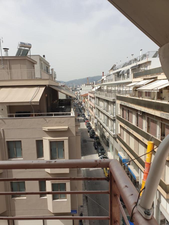 Comfortable Apartment In The Center Of Volos Very Close To The Port Екстериор снимка