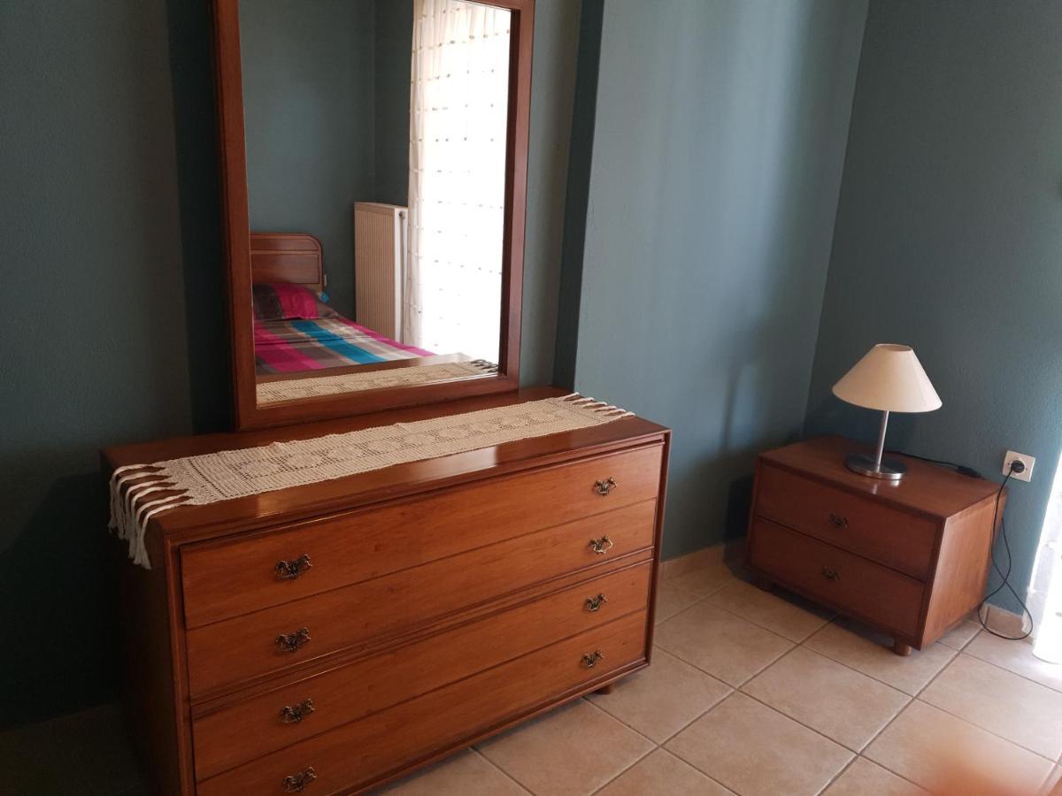 Comfortable Apartment In The Center Of Volos Very Close To The Port Екстериор снимка